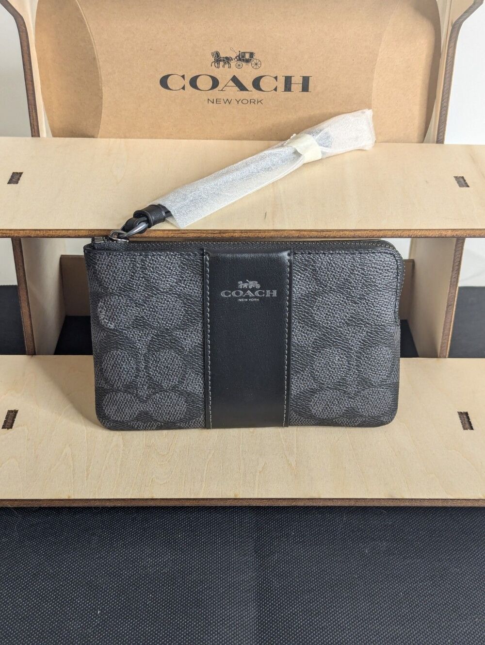 Coach Corner Zip Wristlet/Card Wallet - Black, Brand New